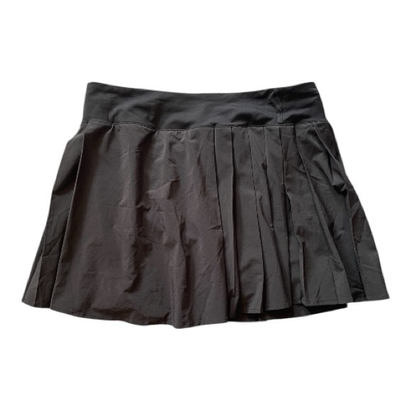 Lululemon Black side pleated hi rise tennis skirt. Size 8 - Picture 1 of 2